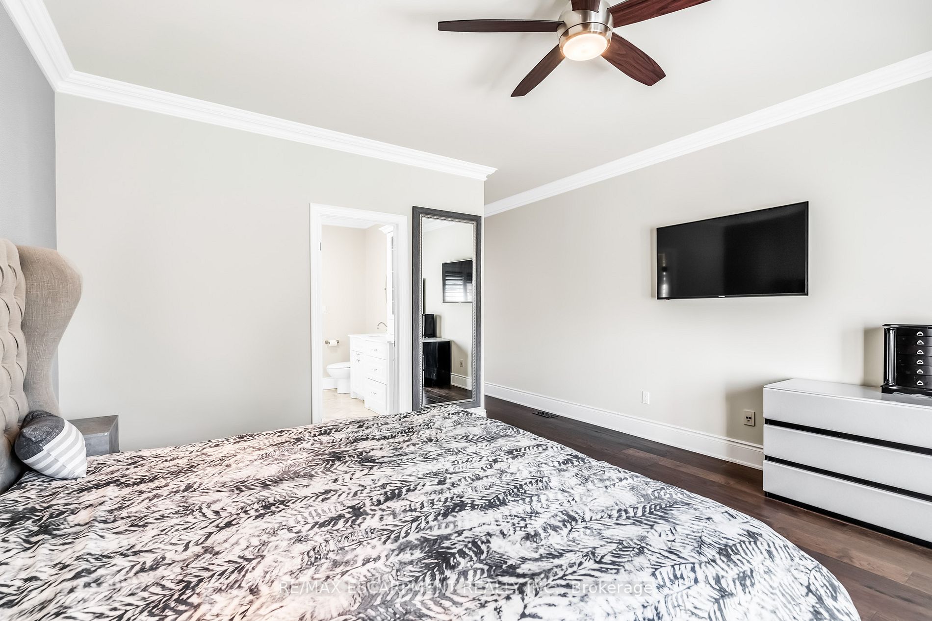 345.5 Highland Rd W