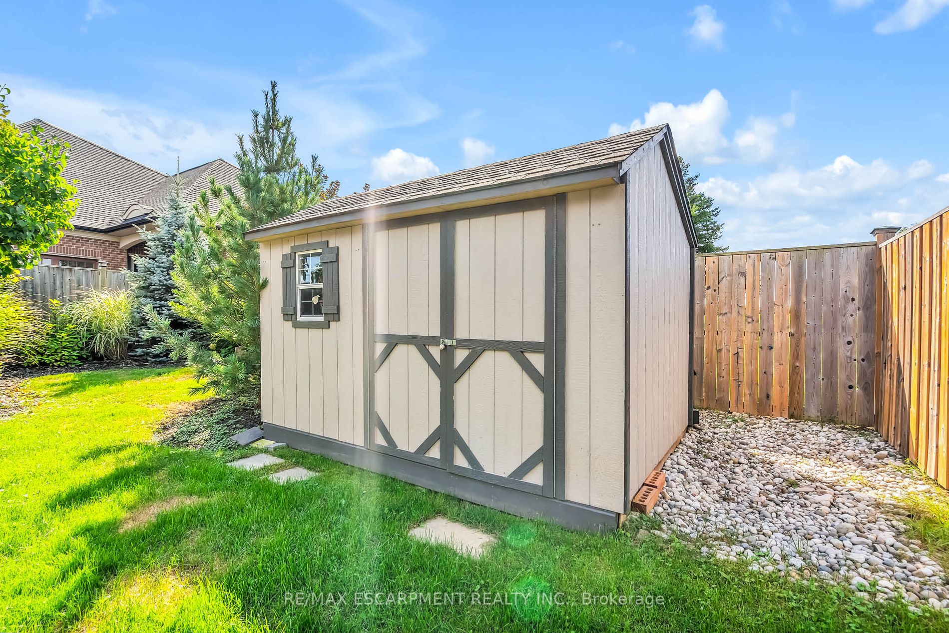 345.5 Highland Rd W