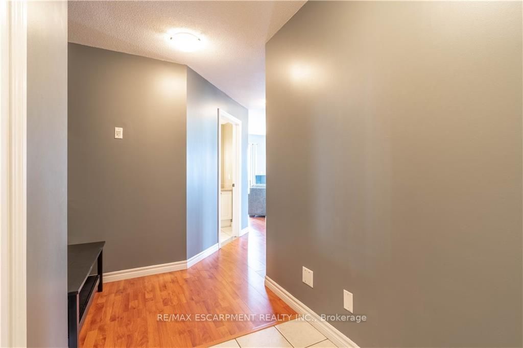 135 James Street S, #701
