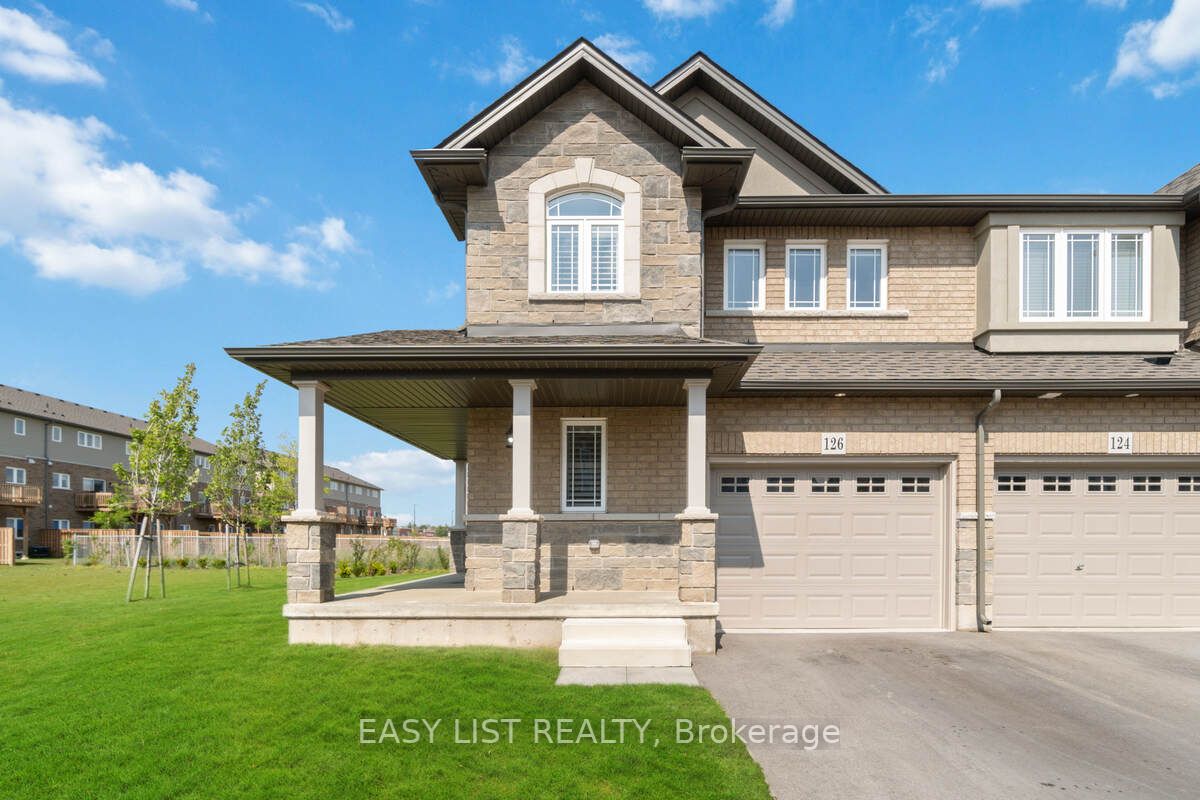 126 Laguna Village Cres