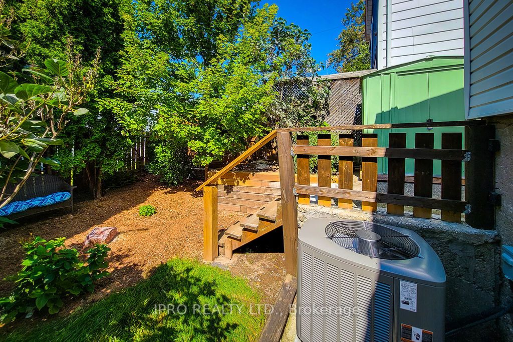 443 Ferguson Ave N