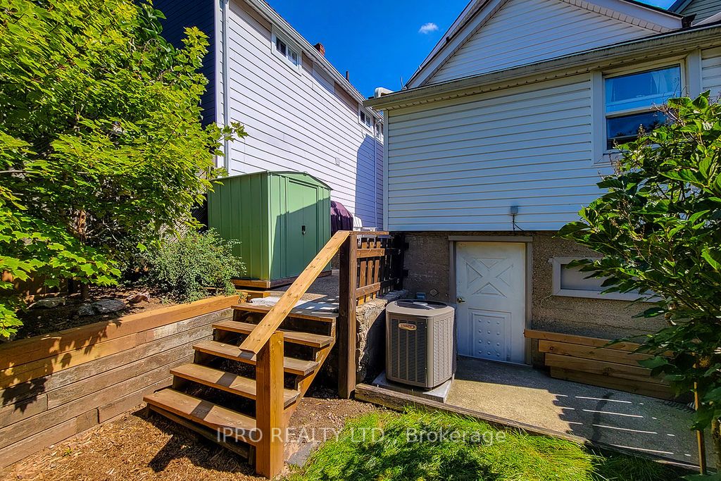 443 Ferguson Ave N
