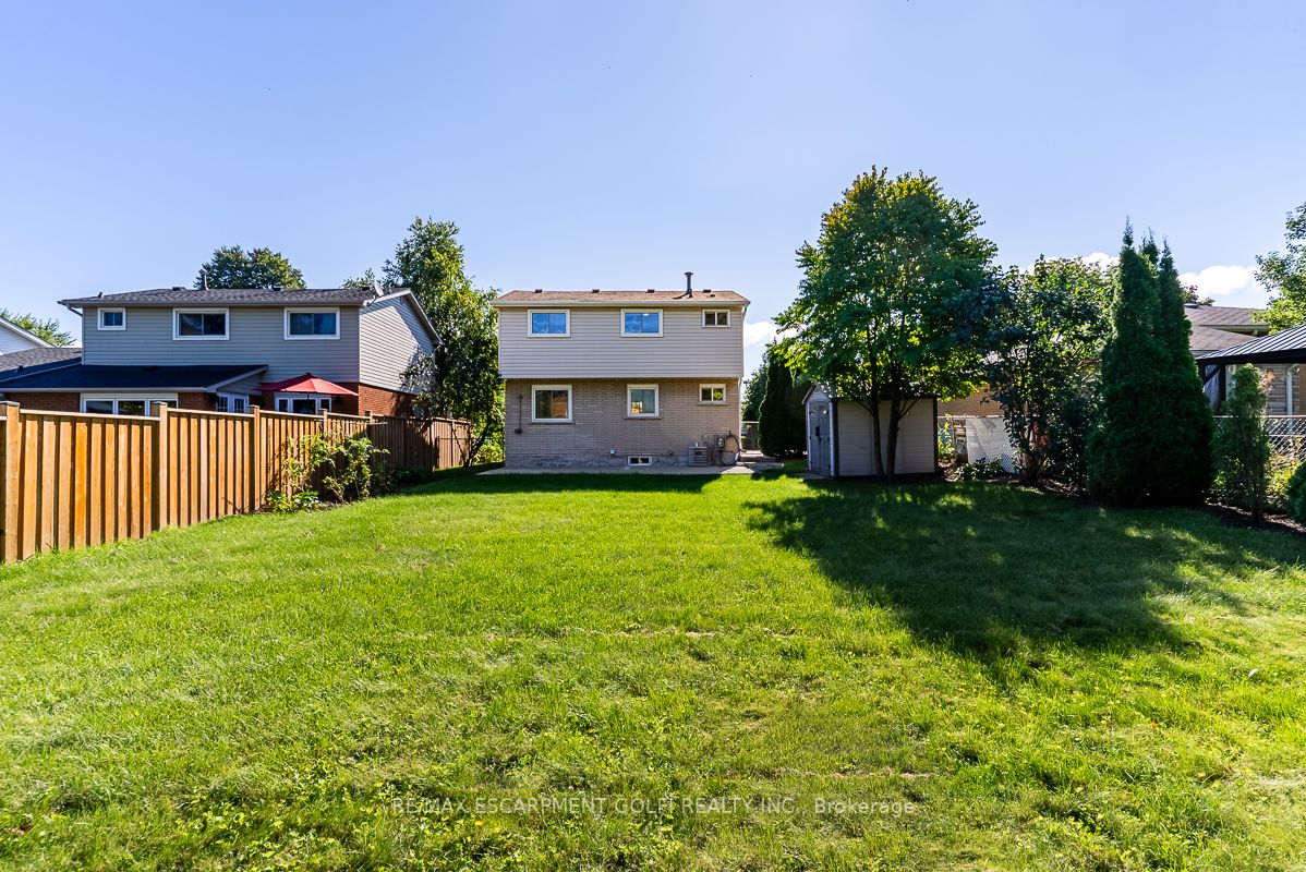 44 Elgar Avenue
