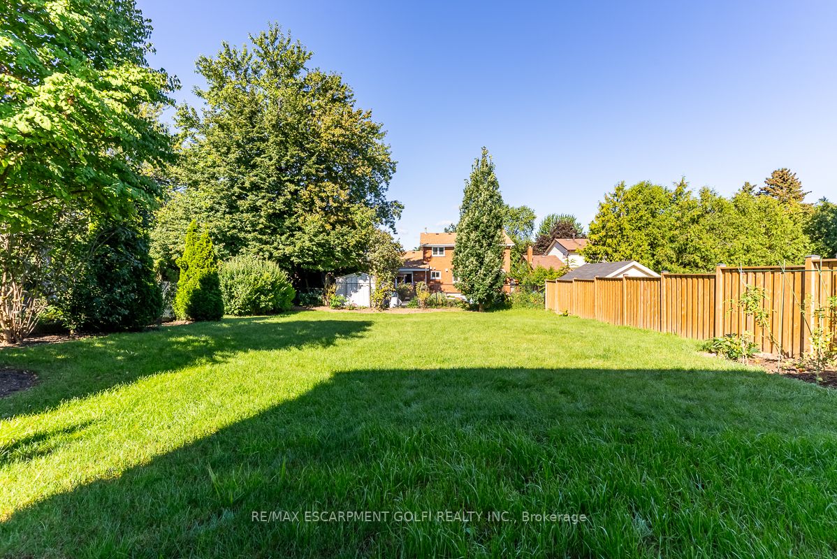 44 Elgar Avenue