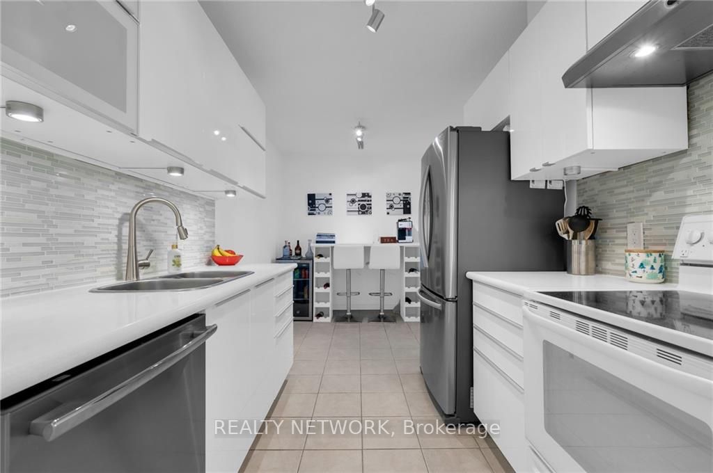 75 Queen Street N, #1802