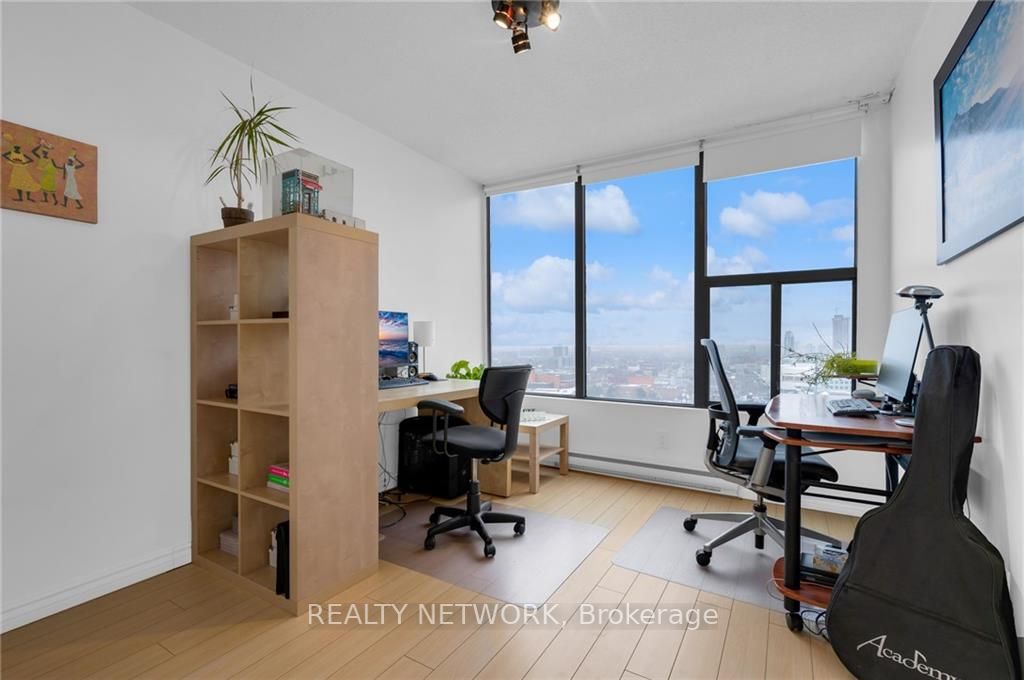 75 Queen Street N, #1802