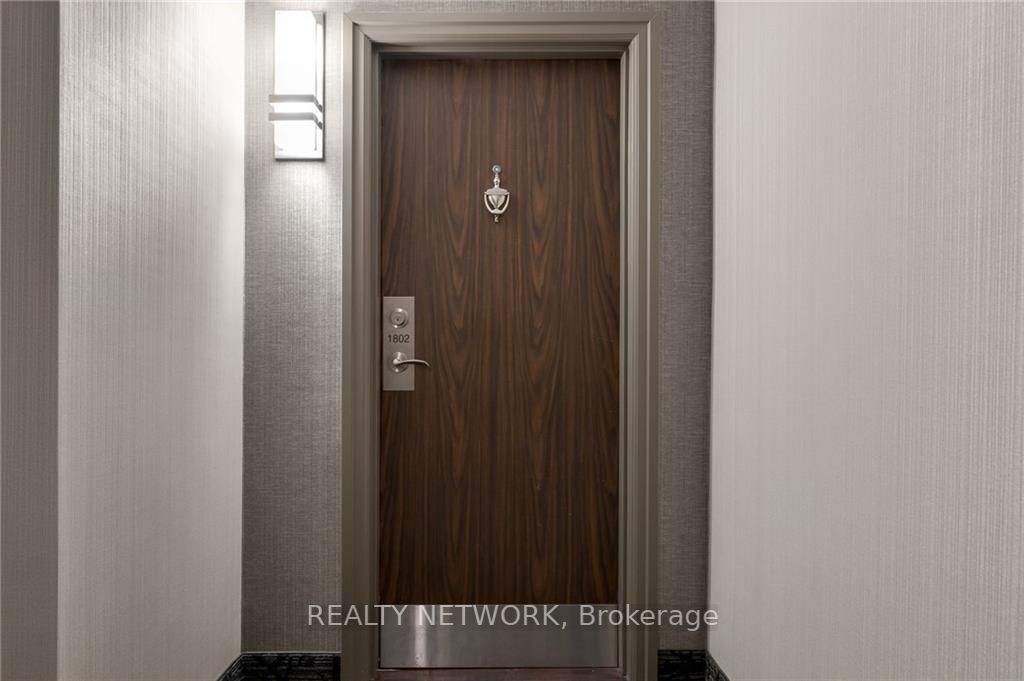 75 Queen Street N, #1802