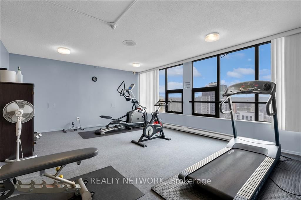 75 Queen Street N, #1802