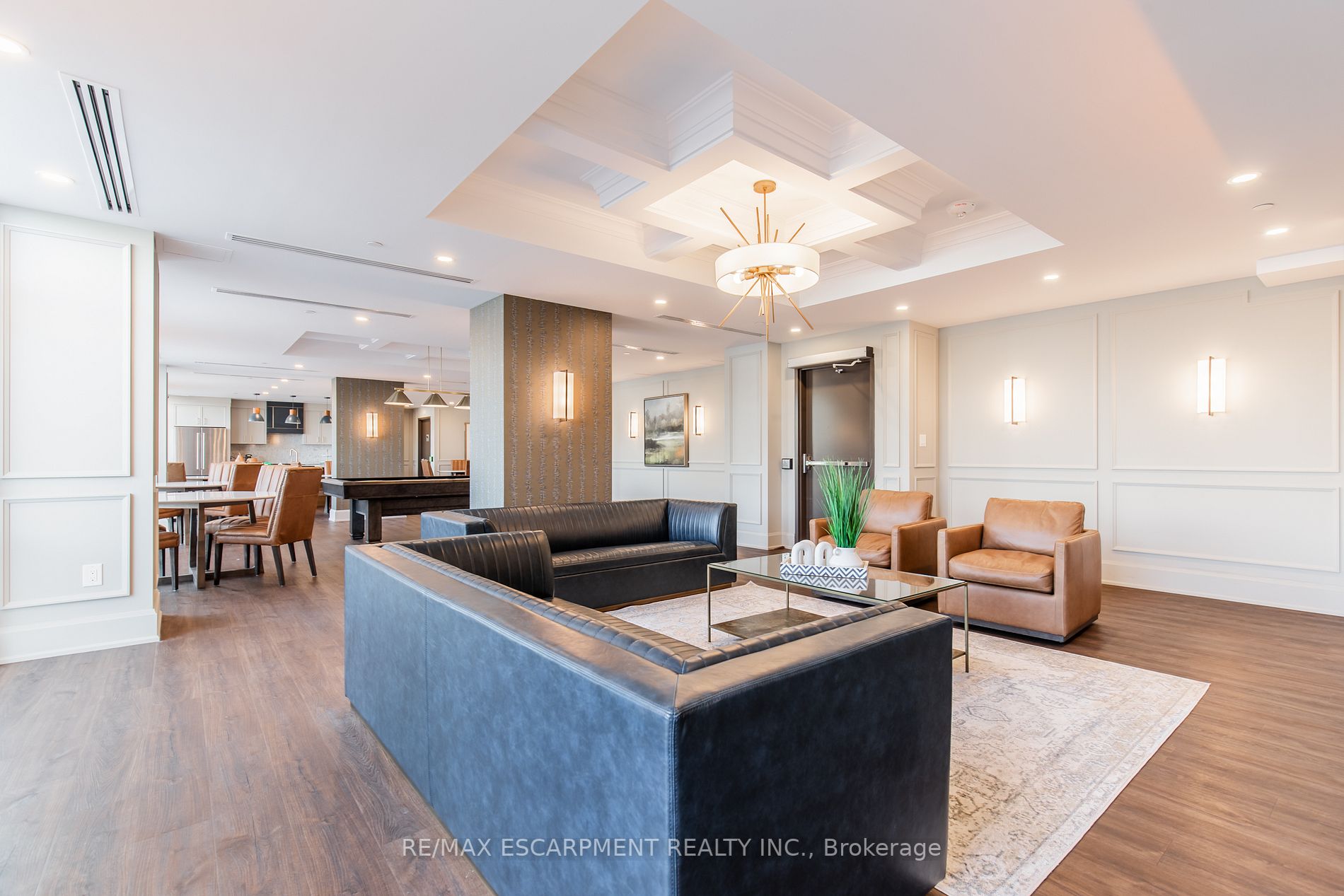 460 Dundas Street, #704