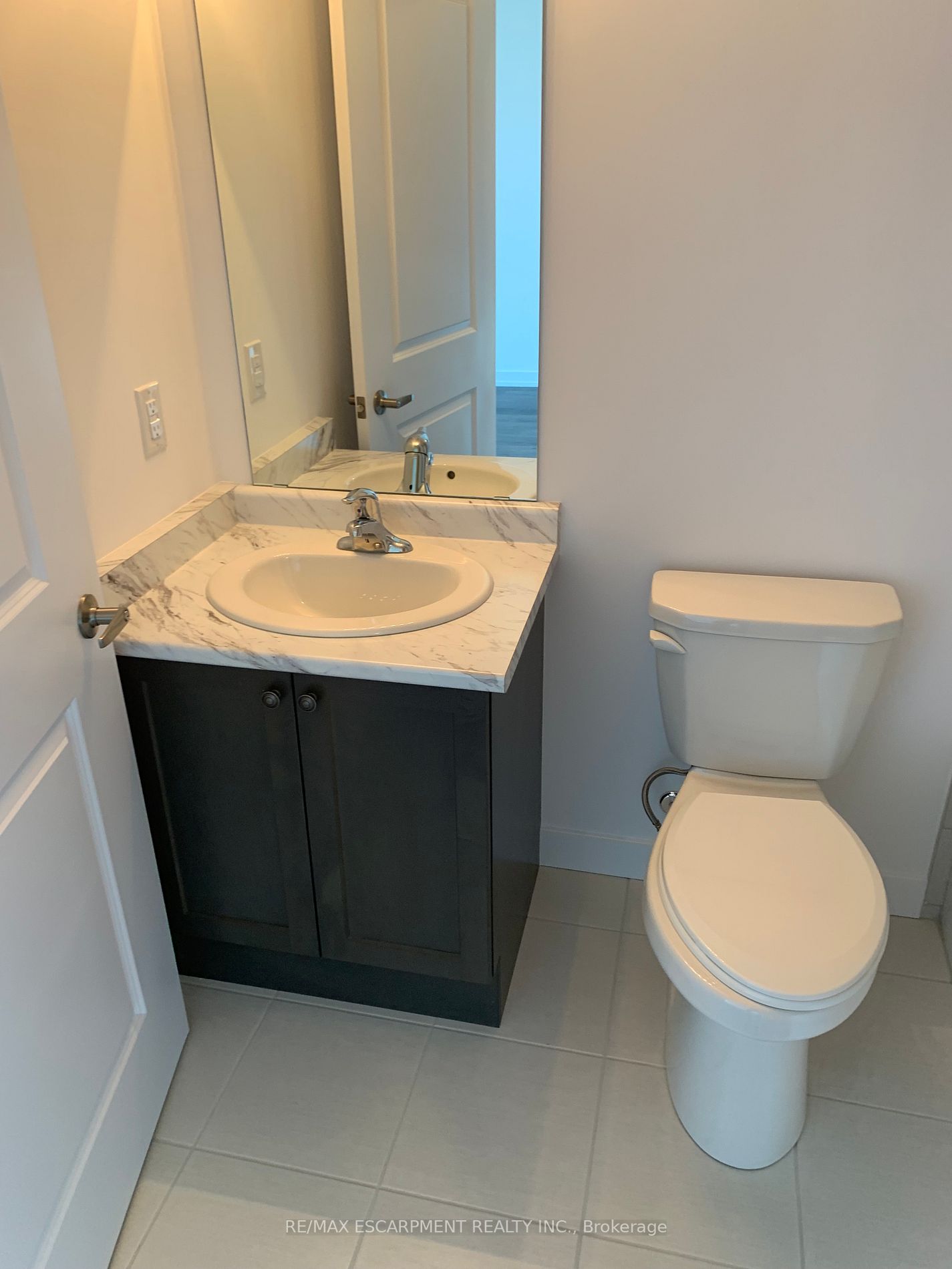 460 Dundas Street, #704