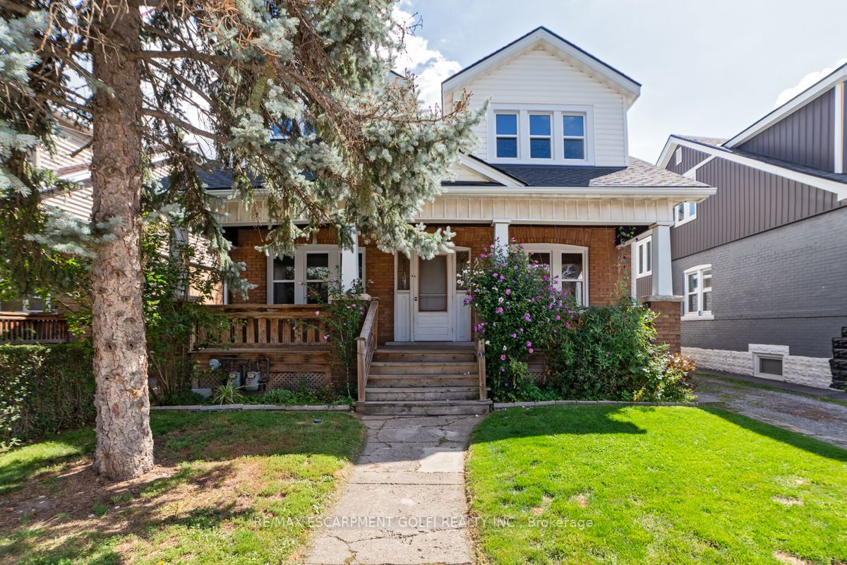 233 Ottawa St S