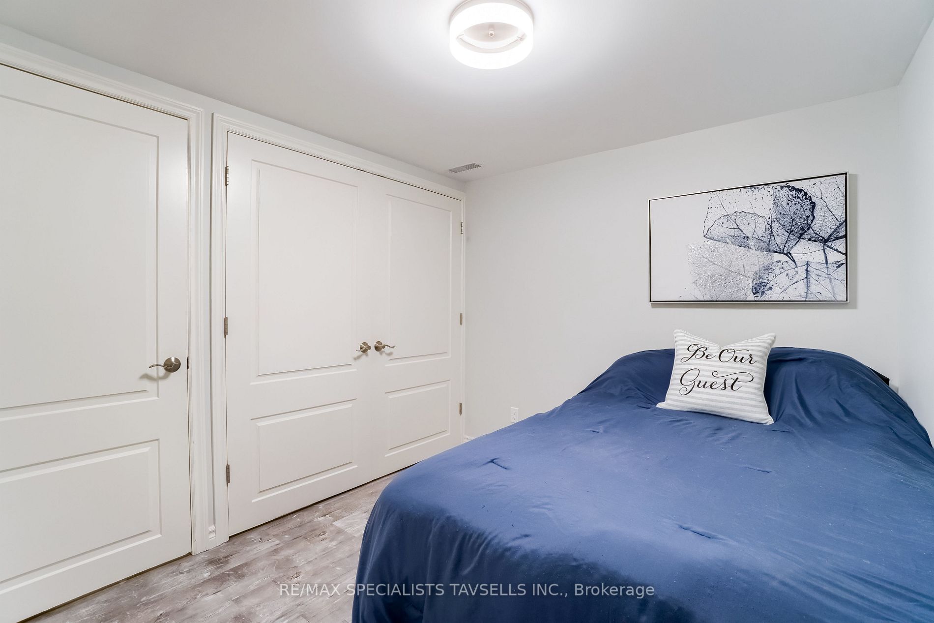 18 Crago Road