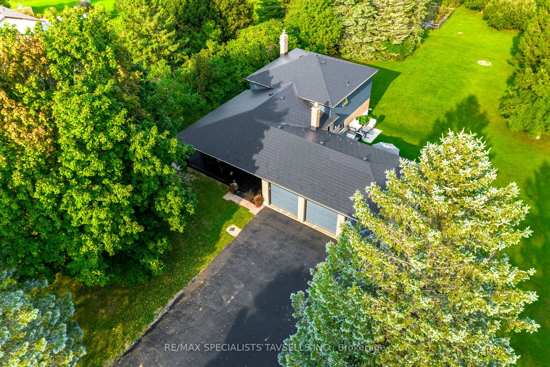 18 Crago Rd