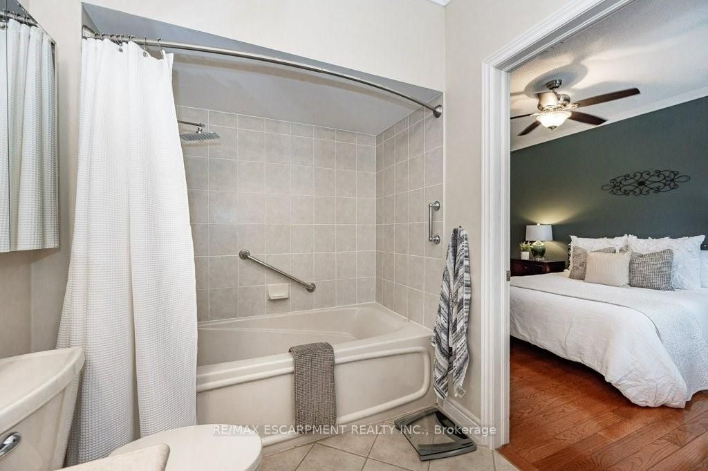 42 Cathy Dr, #34