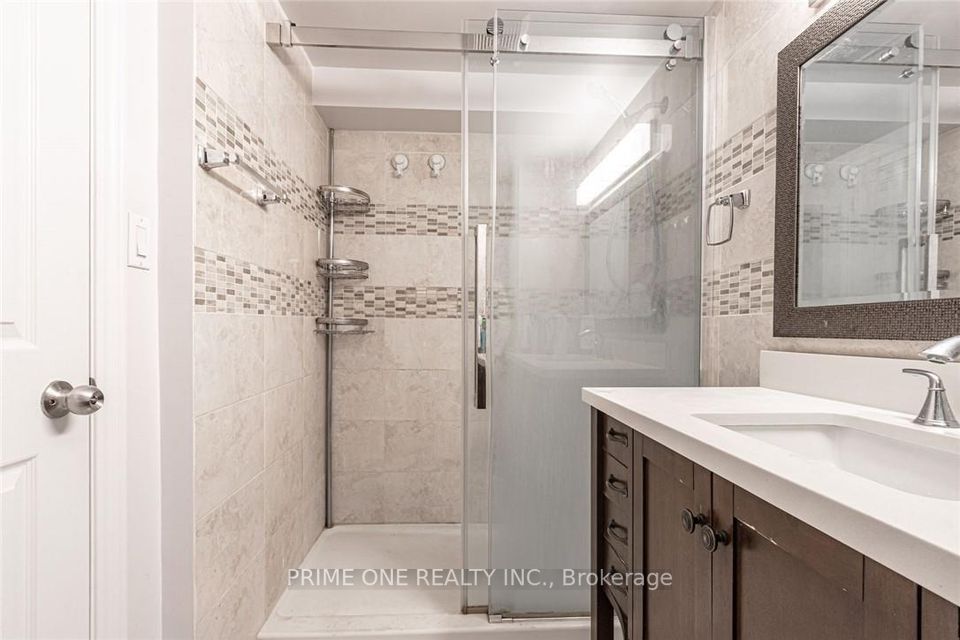 70 Gainsborough Rd