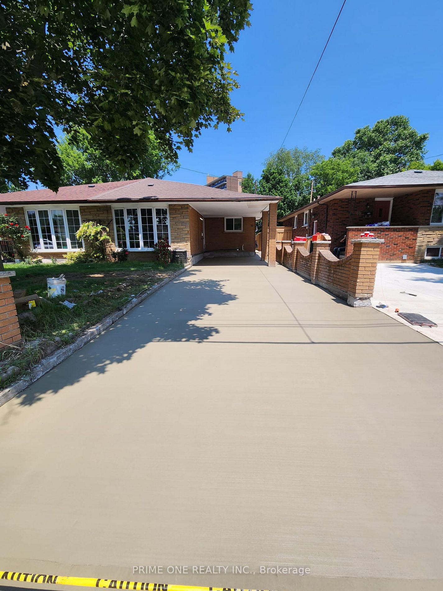 70 Gainsborough Rd
