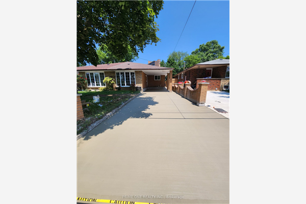 70 Gainsborough Rd