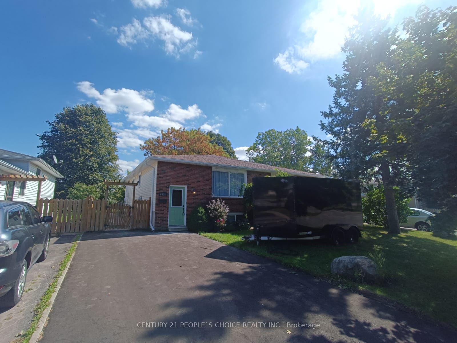 6938 Warden Ave