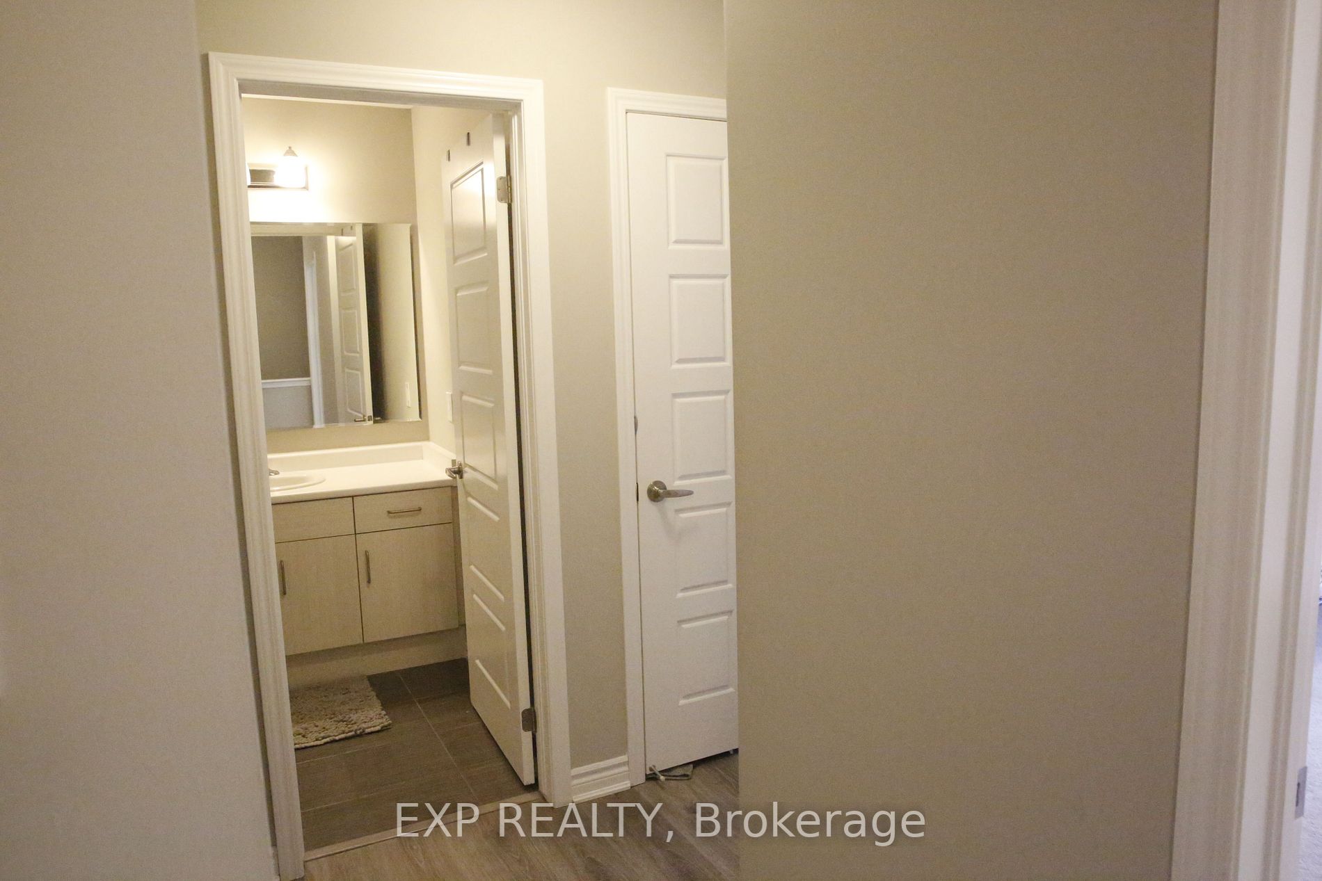 230 Avonsyde Blvd, #10