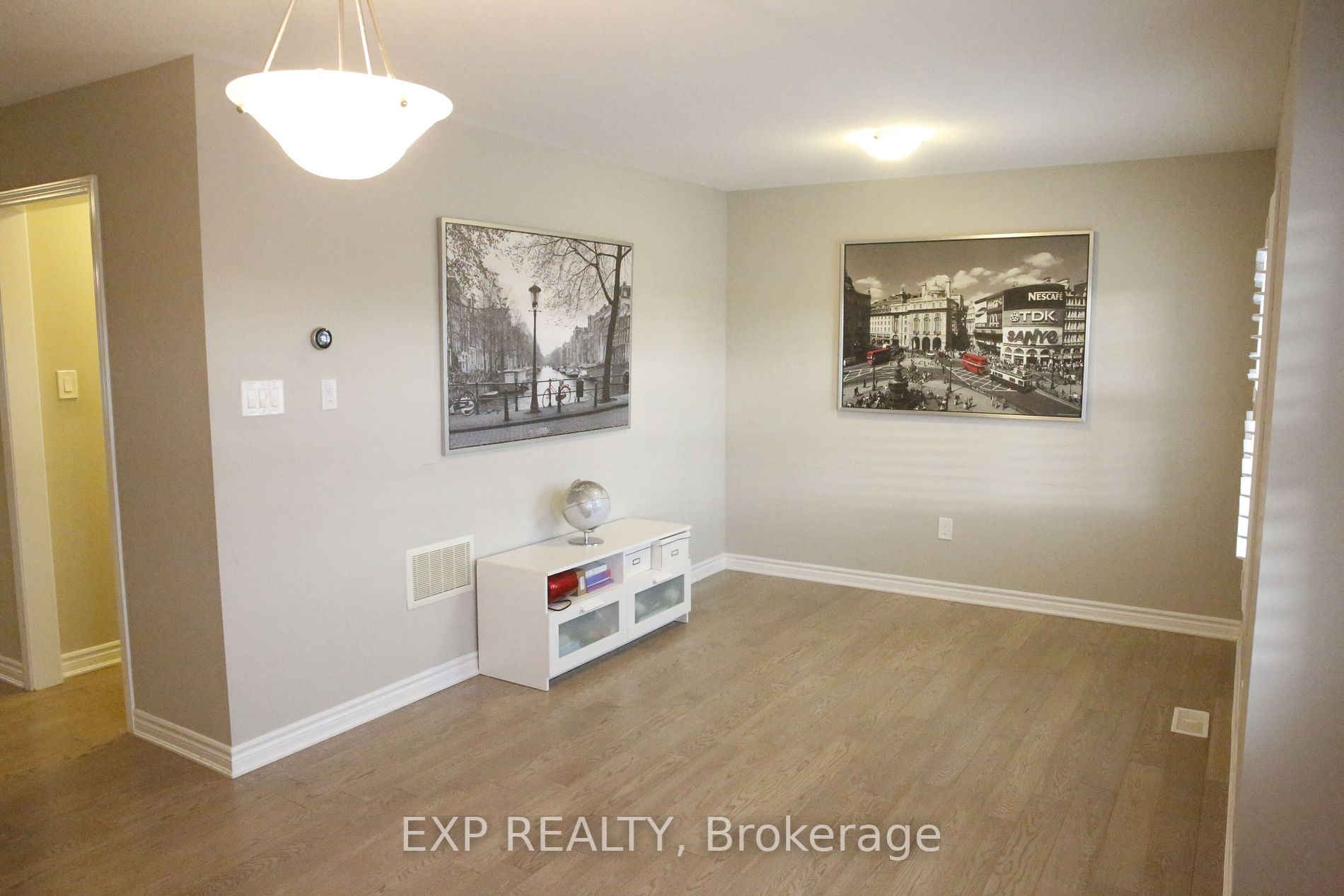 230 Avonsyde Blvd, #10