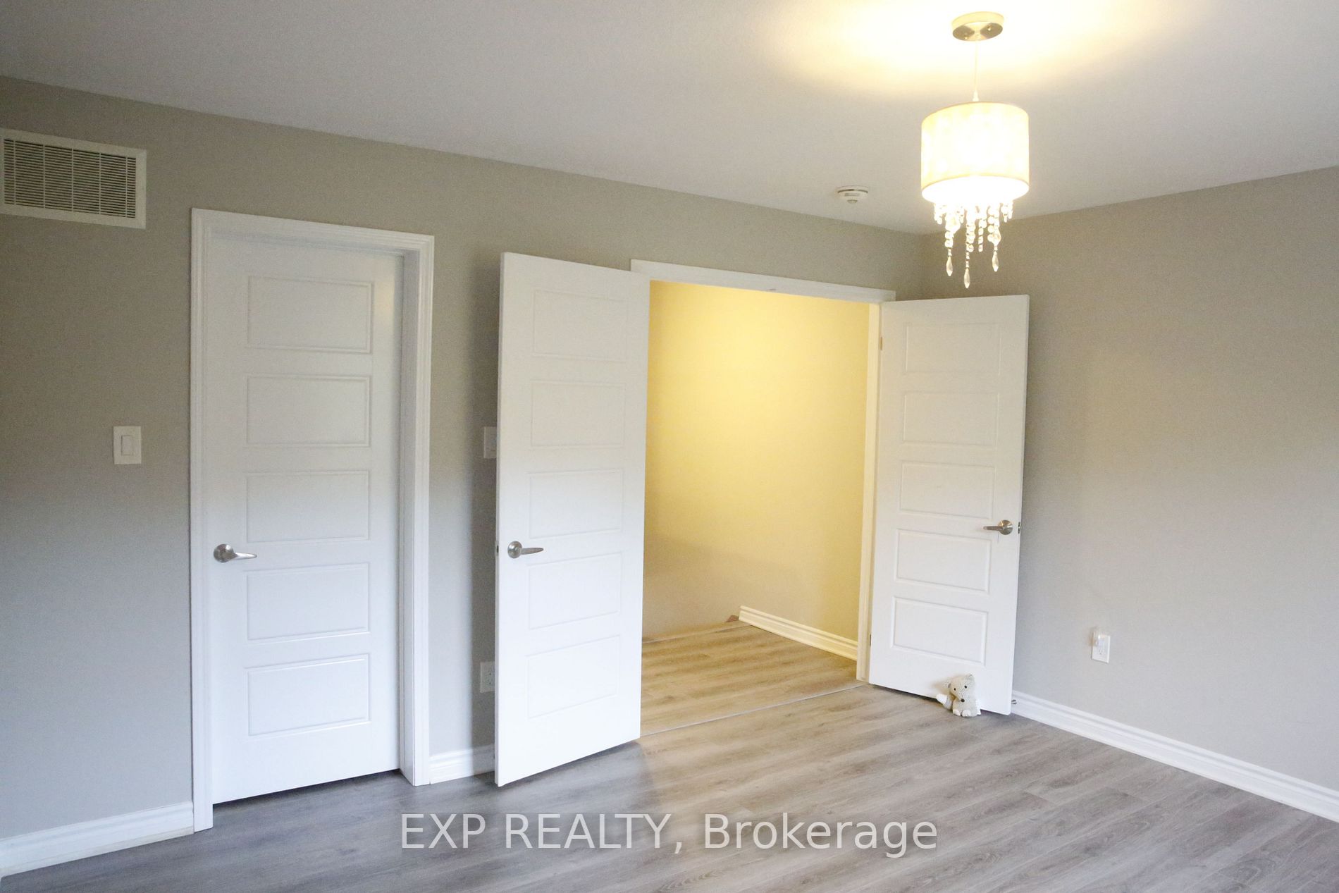 230 Avonsyde Blvd, #10