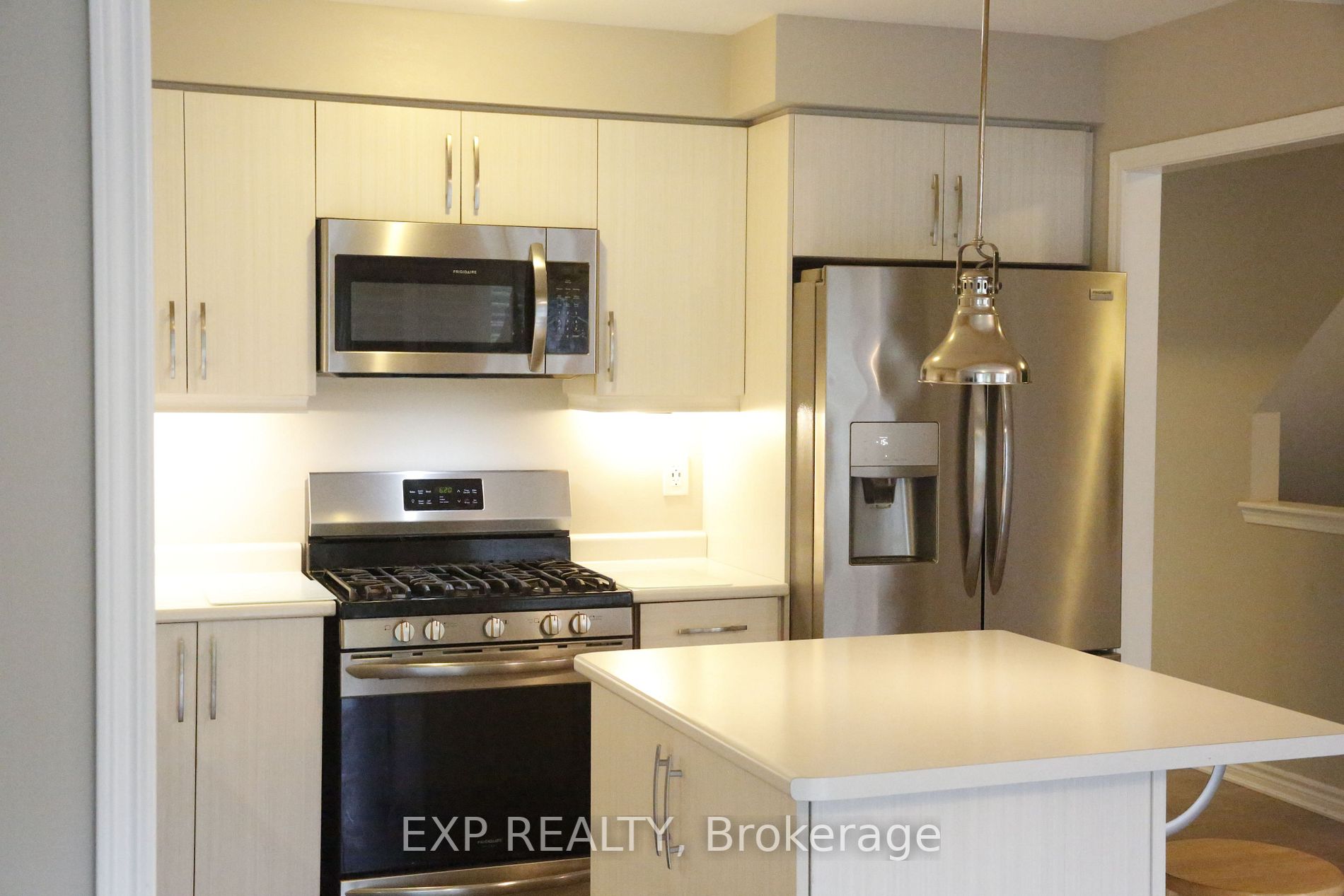 230 Avonsyde Blvd, #10