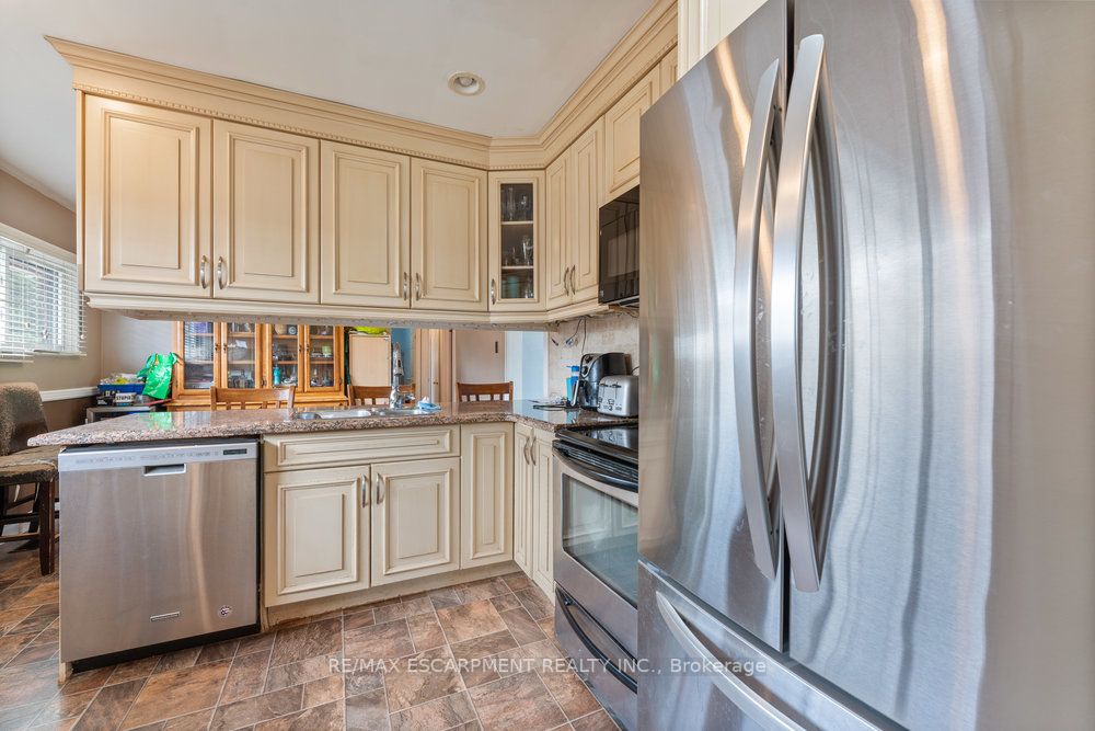 784 Upper Sherman Avenue