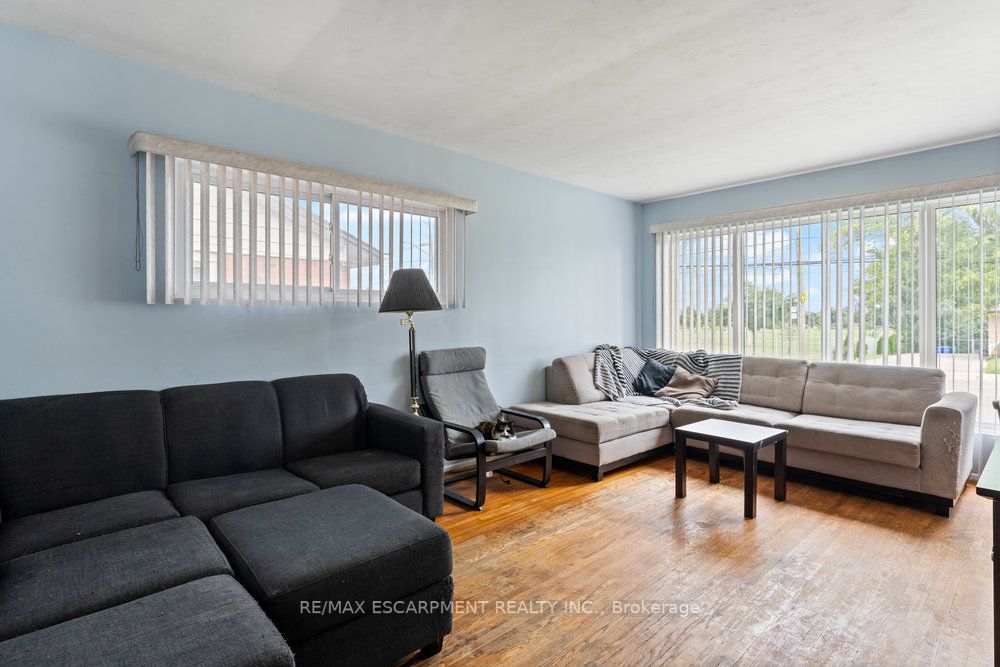 784 Upper Sherman Avenue