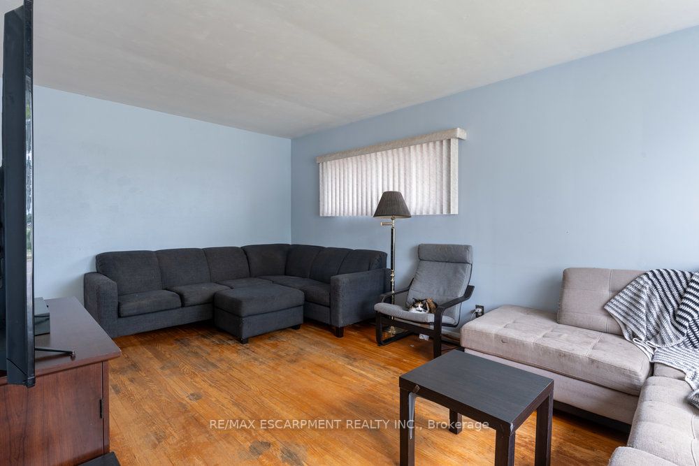 784 Upper Sherman Avenue