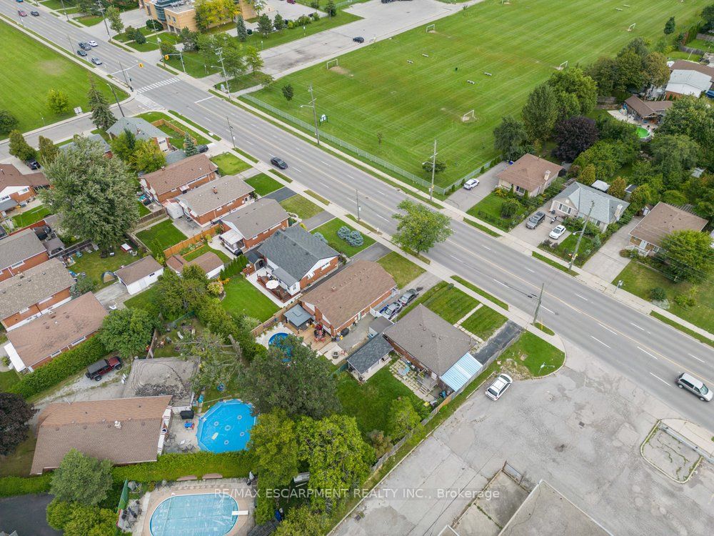 784 Upper Sherman Avenue