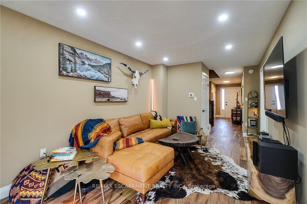 255 Mount Albion Rd, #30