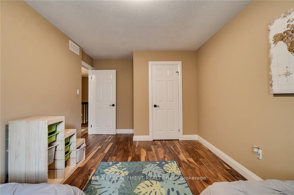 255 Mount Albion Rd, #30
