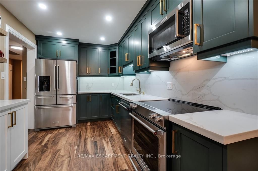 255 Mount Albion Rd, #30