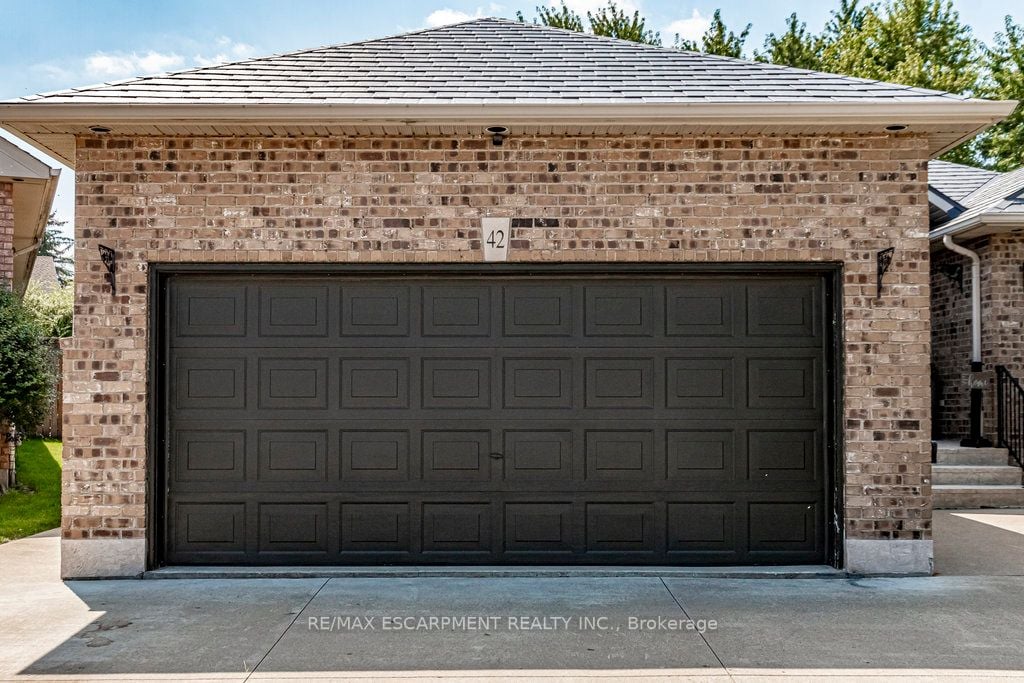 42 Naples Blvd
