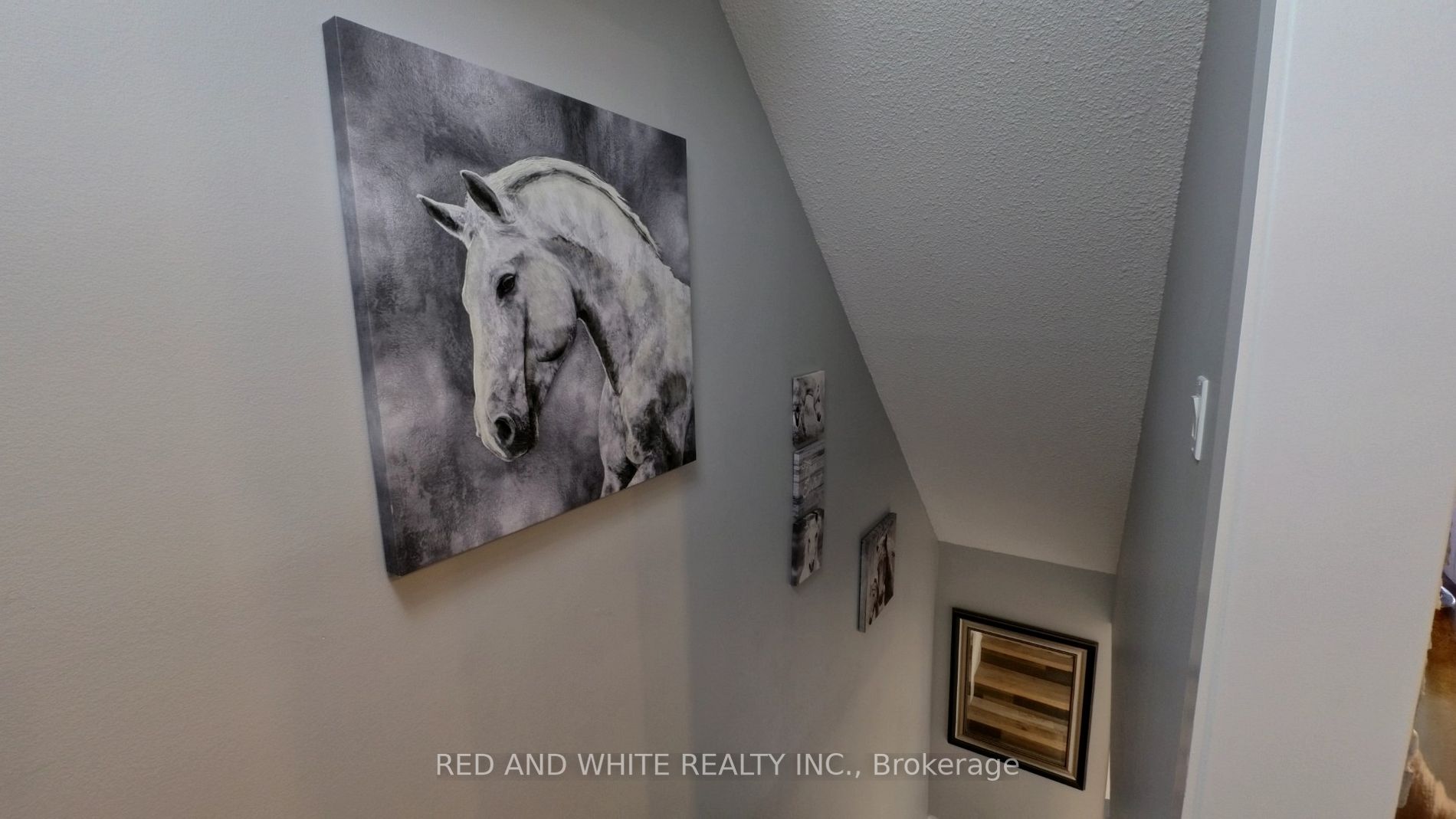 49 CEDARWOODS Crescent, #32