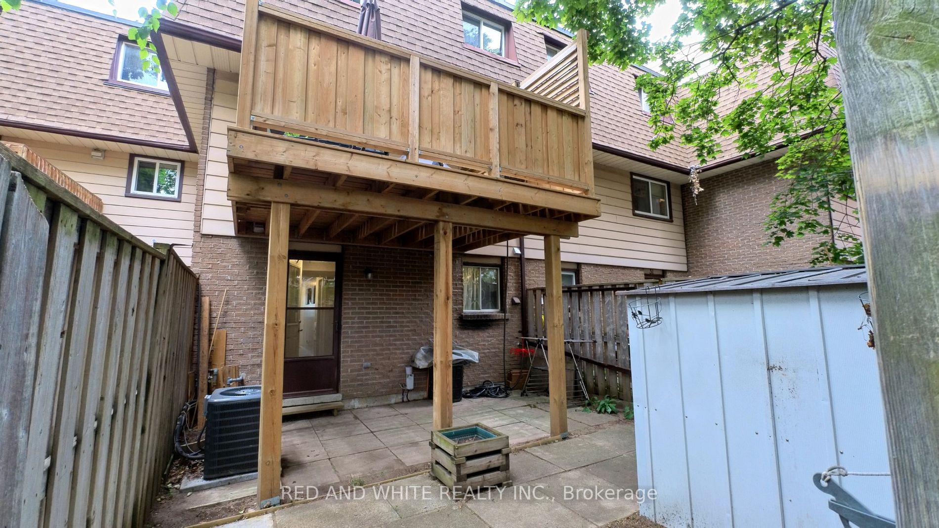 49 CEDARWOODS Crescent, #32