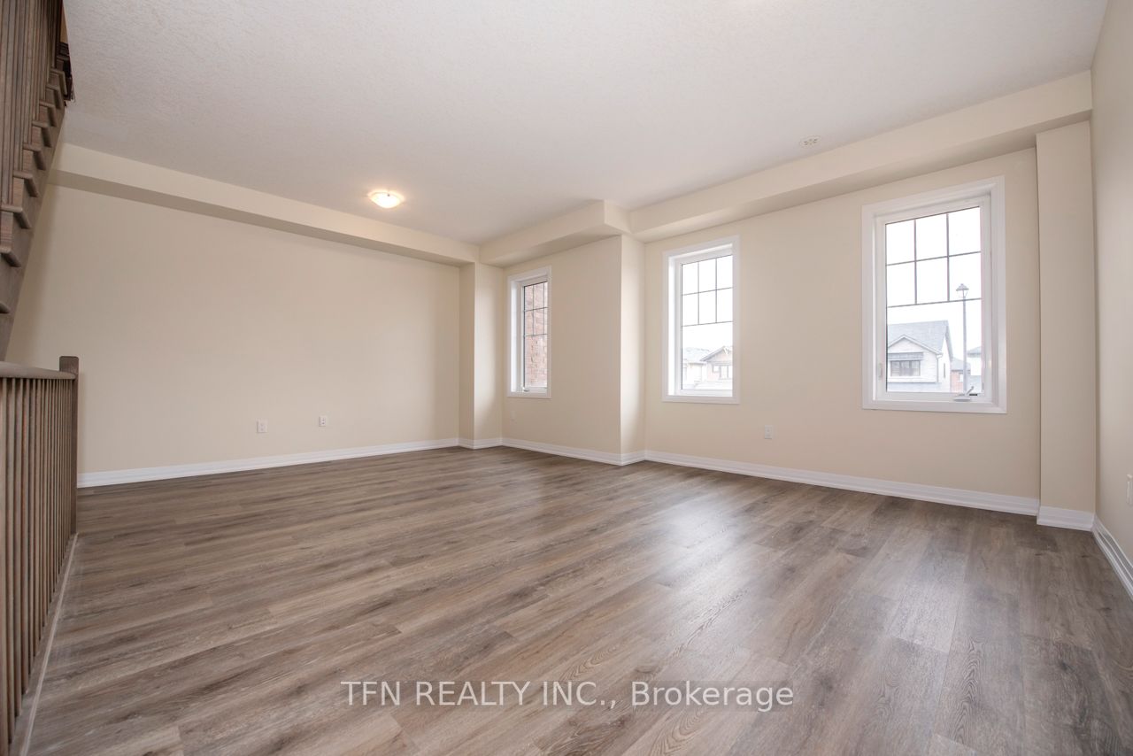 185 Bedrock Dr, #3