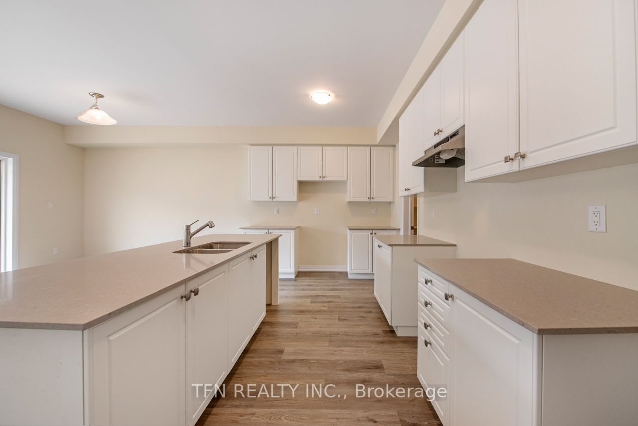 185 Bedrock Dr, #3