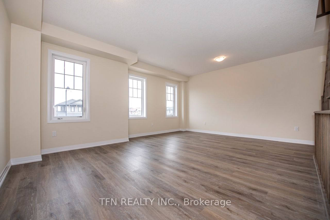 185 Bedrock Dr, #3