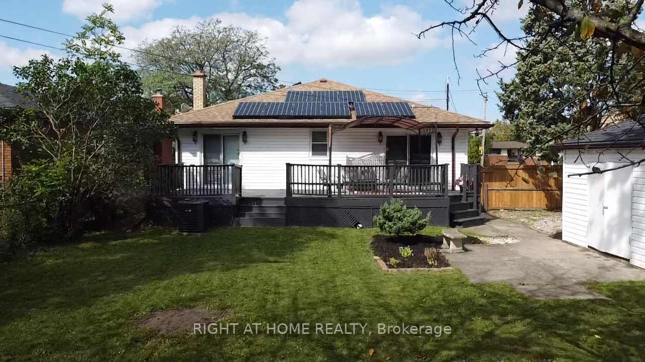 943 Upper Gage Ave