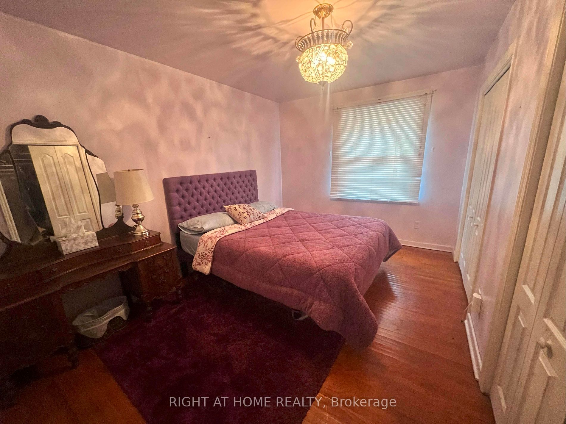 943 Upper Gage Ave
