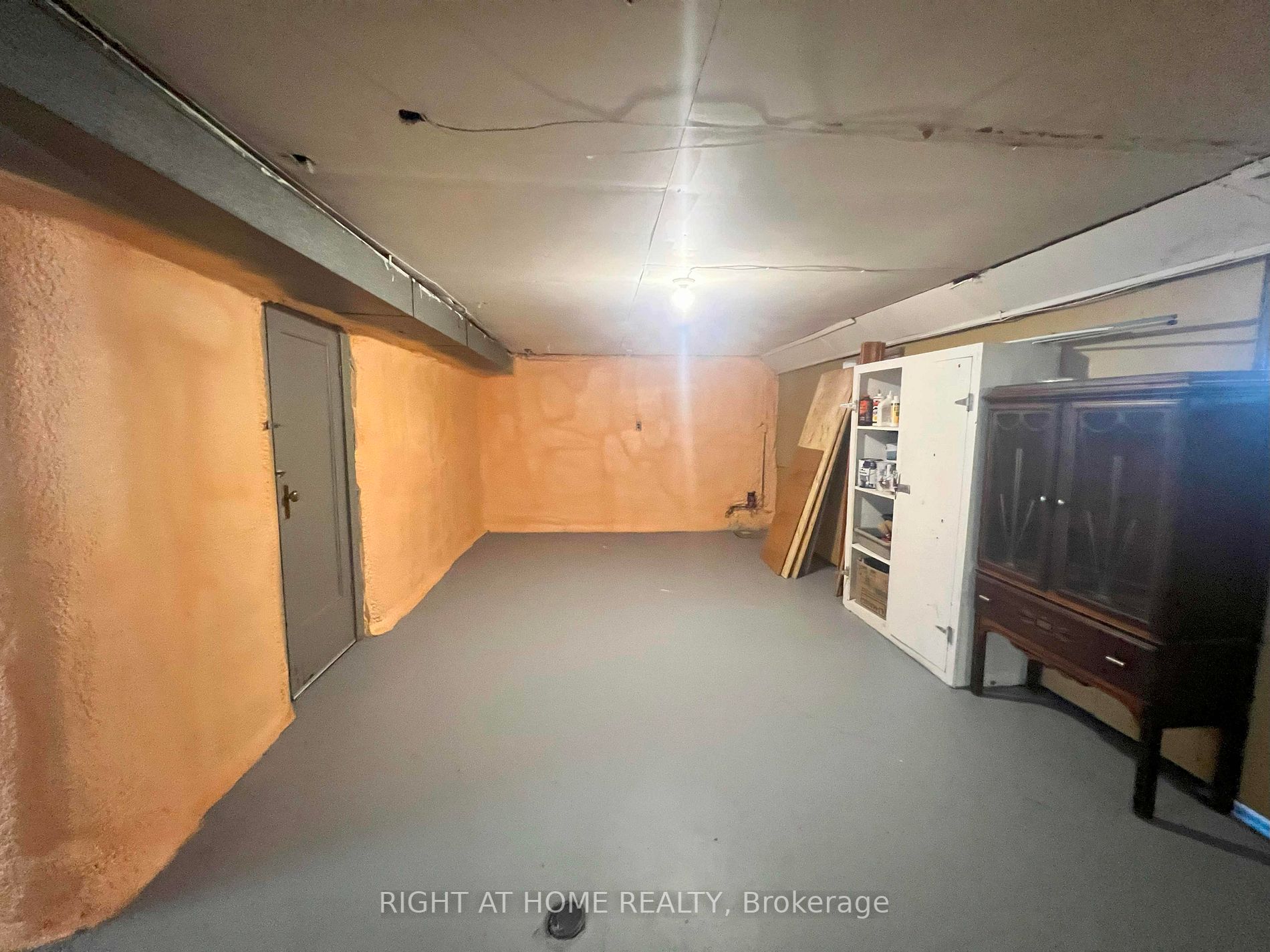 943 Upper Gage Ave