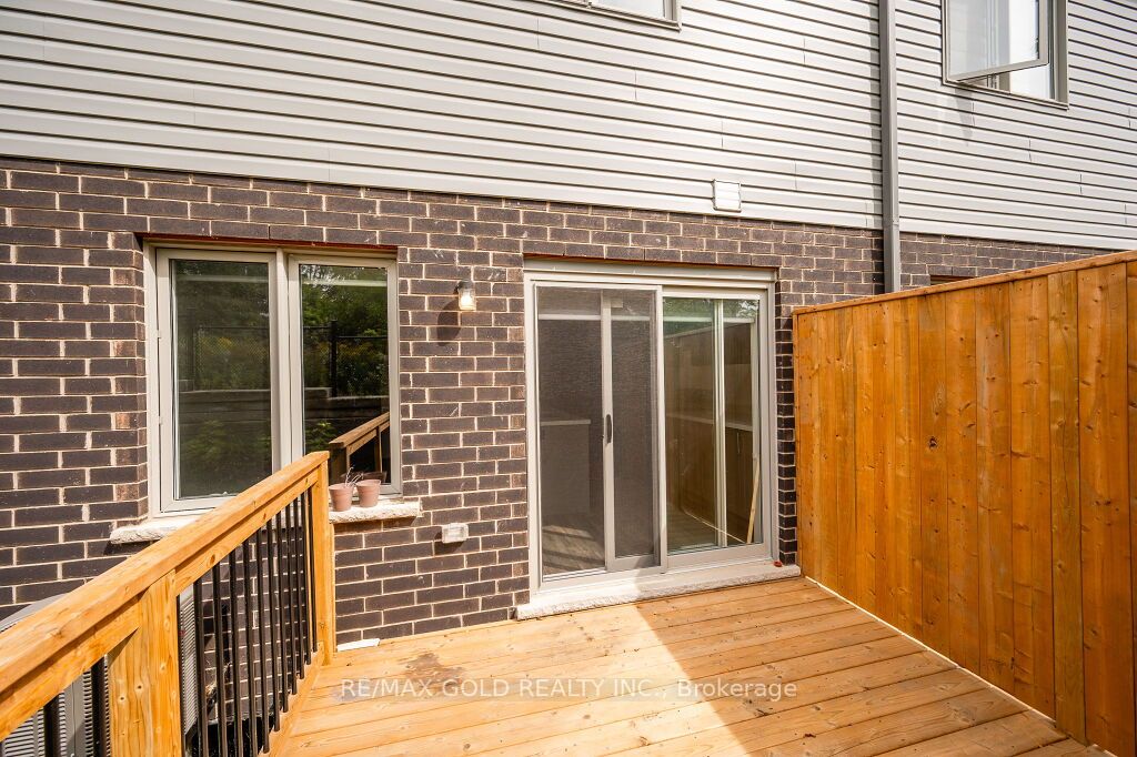 56 Pony Way