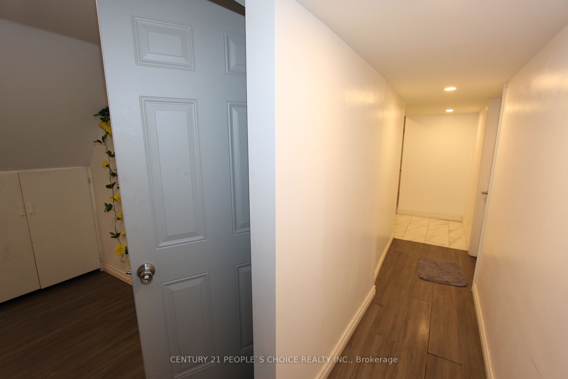 6607 Orchard Avenue