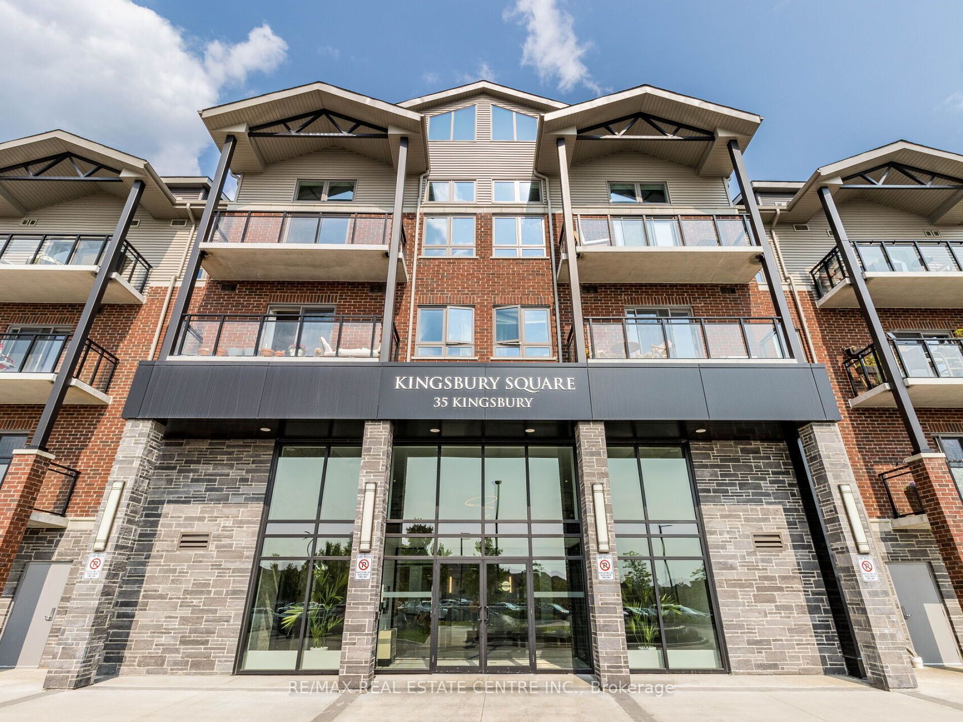 35 Kingsbury Sq N, #208