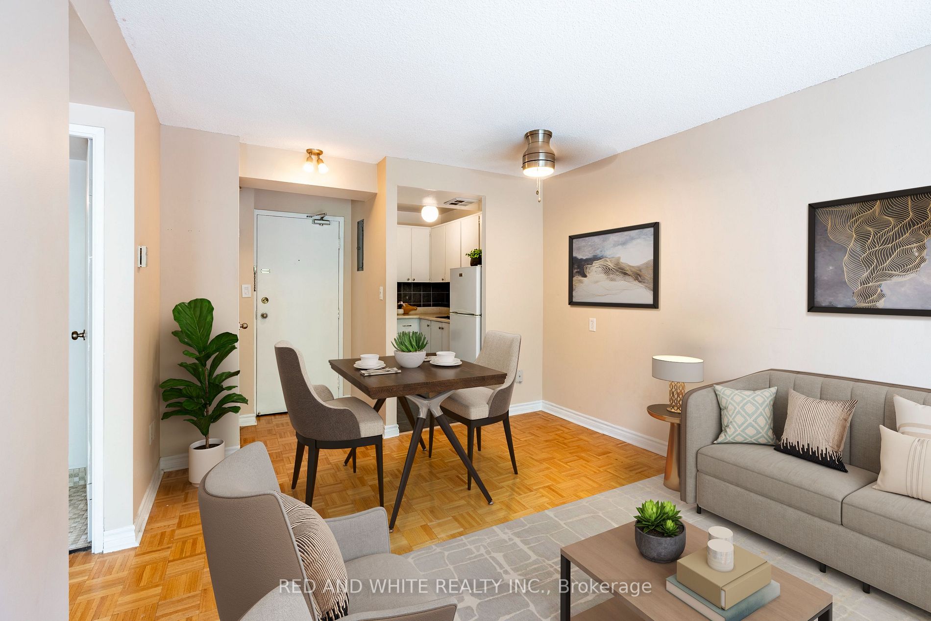 150 Charlton Avenue E, #405
