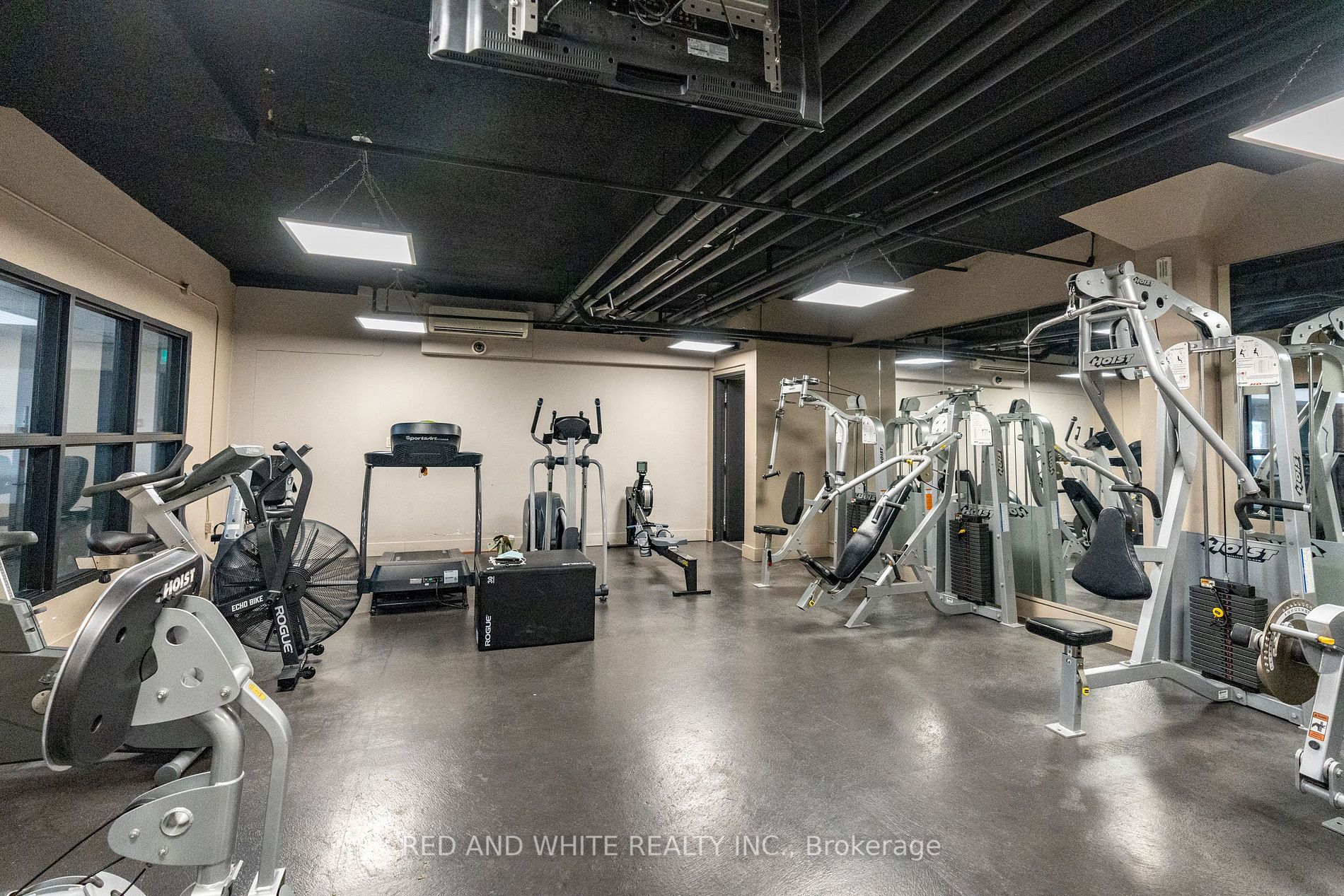 150 Charlton Avenue E, #405