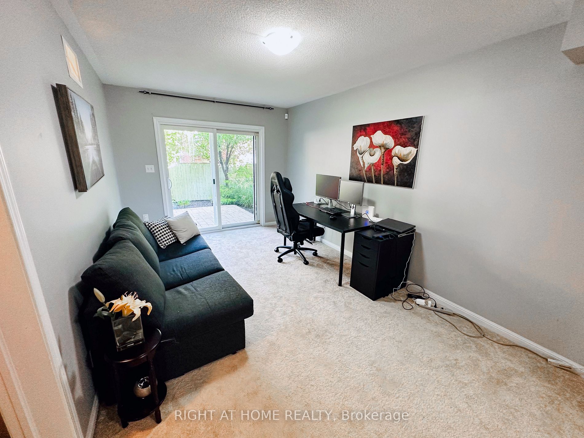 48 Emick Dr