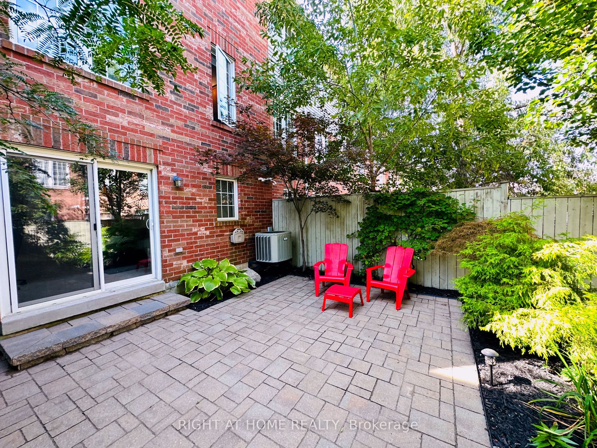 48 Emick Dr