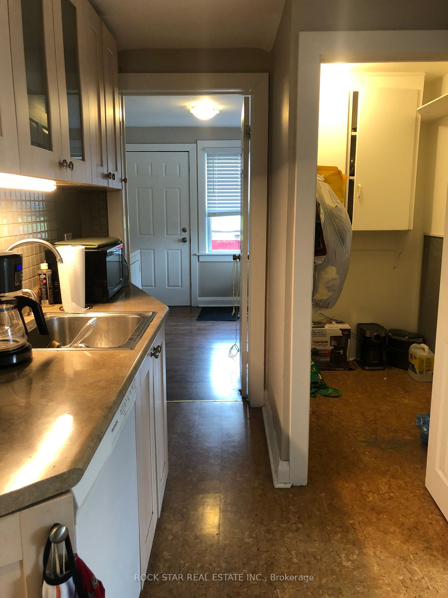 12 Dexter St